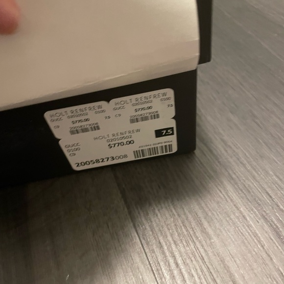 [Sold] Gucci - Women's Ace sneaker with bee - size 37.5/7.5 - Picture 4 of 8